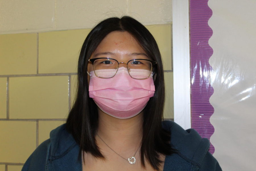 I think it’s somewhat safe even though there are a lot of people. Some people don’t even put a mask on, and its frustrating sometimes. So out of 10, 1 being the least safe I feel at a 5. -Wendy Lin, Senior