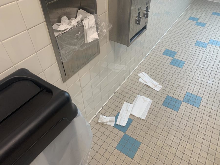 Student Bathrooms in Annex Raise Questions for Students